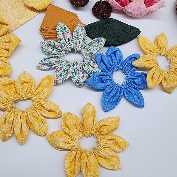Assorted Quilted Fabric Flower Petals and Shapes For Crafting Quilting Sewing Pr - Picture 2 of 7